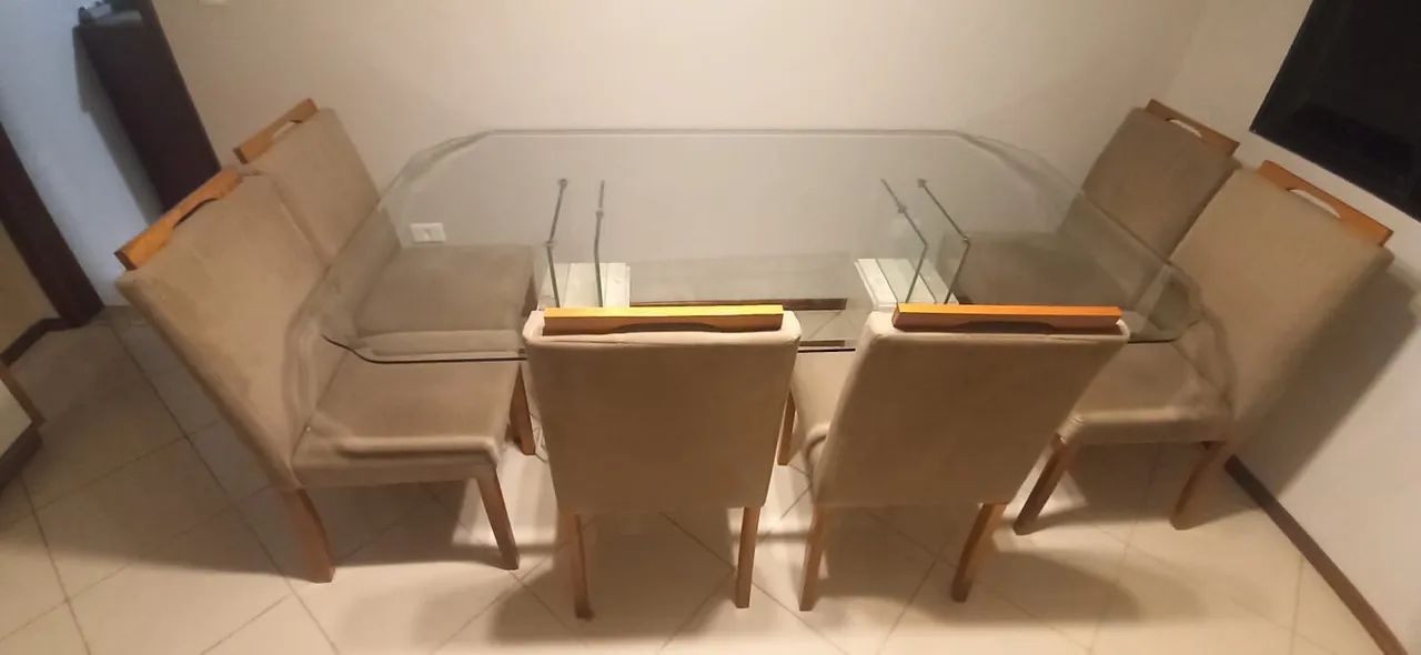 Mesa de jantar: vidro 2,00 x 1,20 + 6  cadeiras - Foto 3
