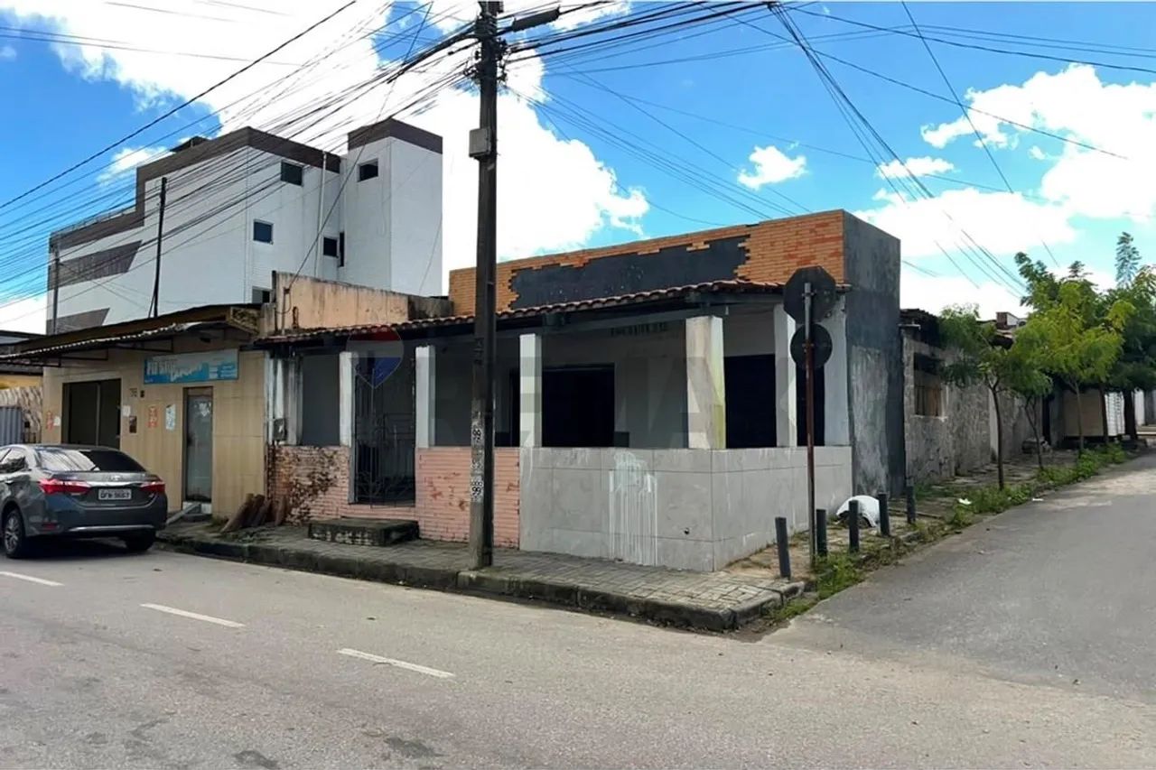 Ponto Comercial de Esquina À VENDA no Santa Rosa