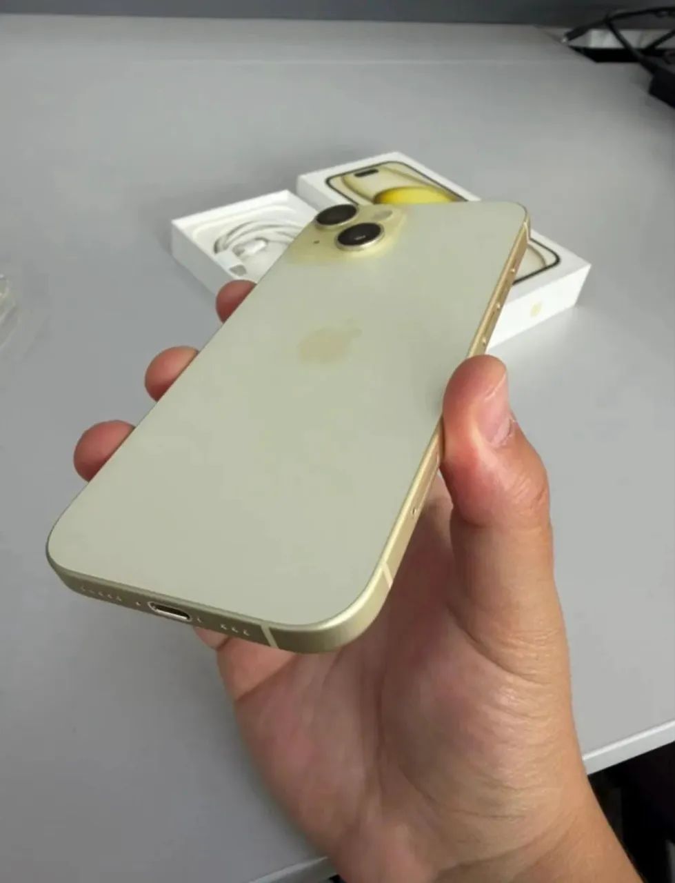 iPhone 15 128 GB amarelo - Celulares e Smartphones - Santa
