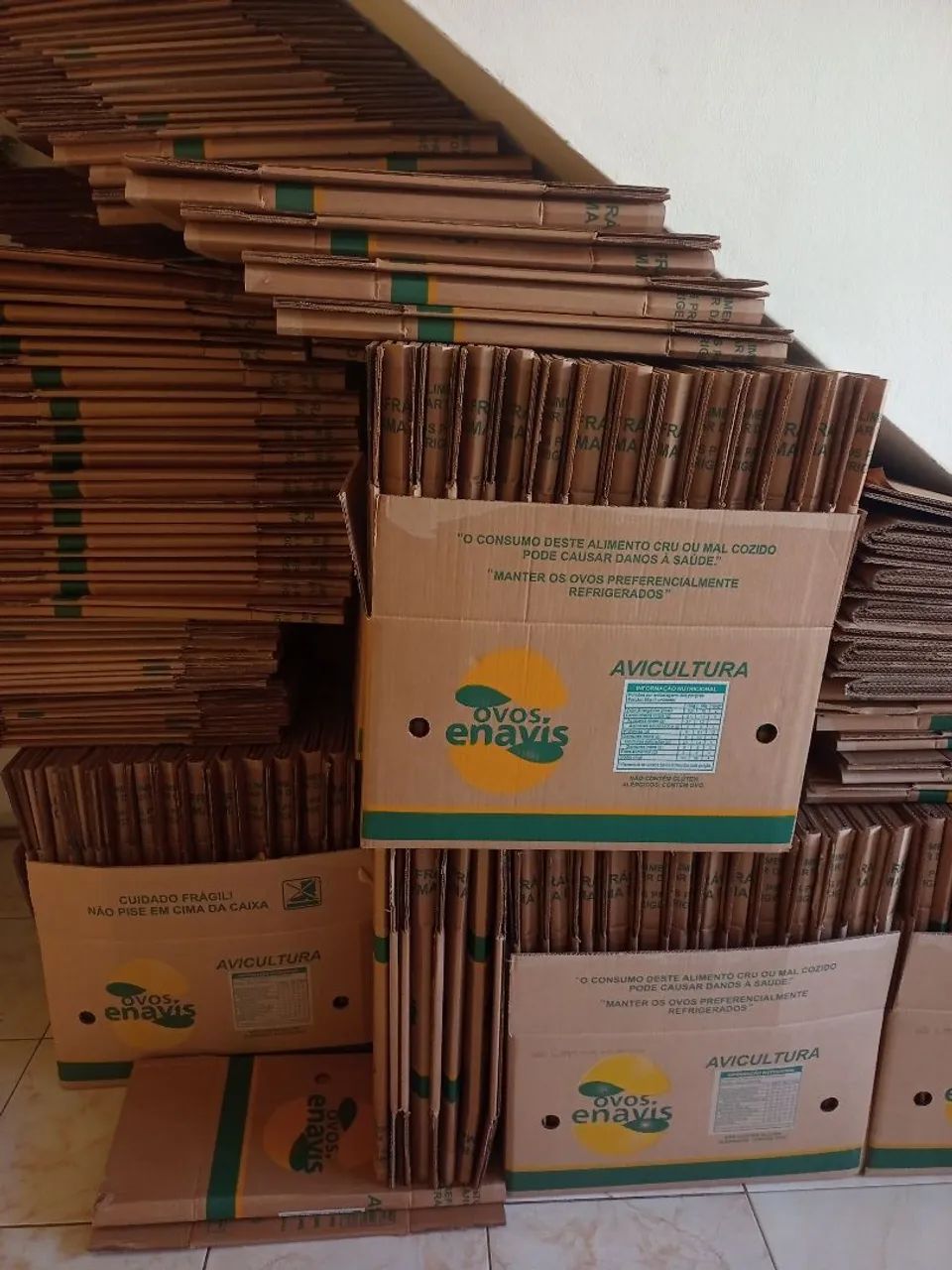 Vendo caixas grande de papelão 