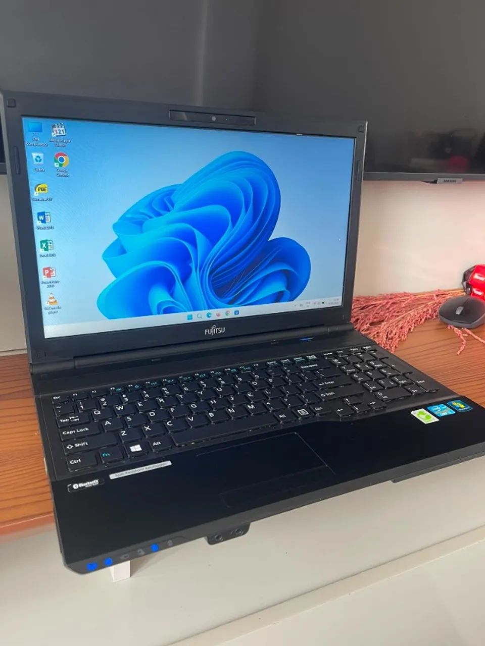  Notebook FujiTsu | SSD 120GB | Excelente Estado | MTECHCG - Foto 5