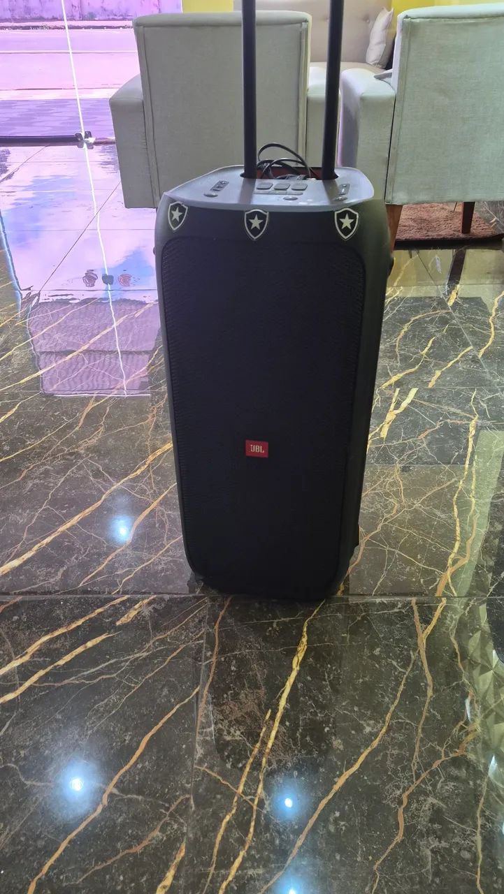 Duas  caixas de som JBL 310  - Foto 4