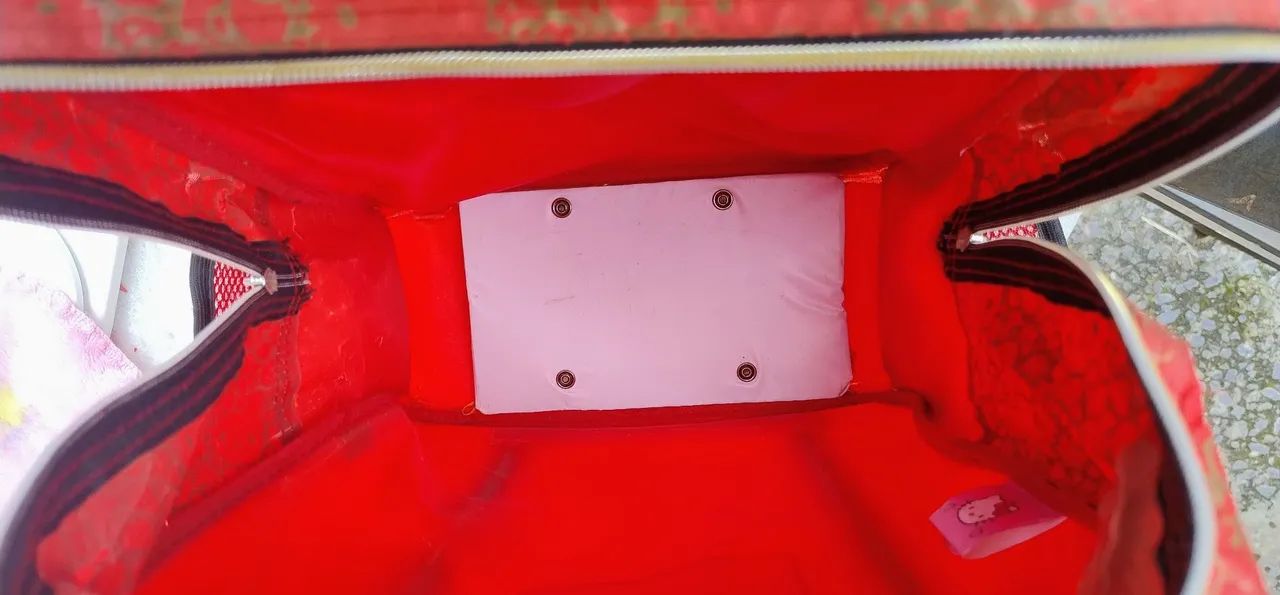 Mochila Escolar Hello Kitty Com Lancheira Térmica  - Foto 5
