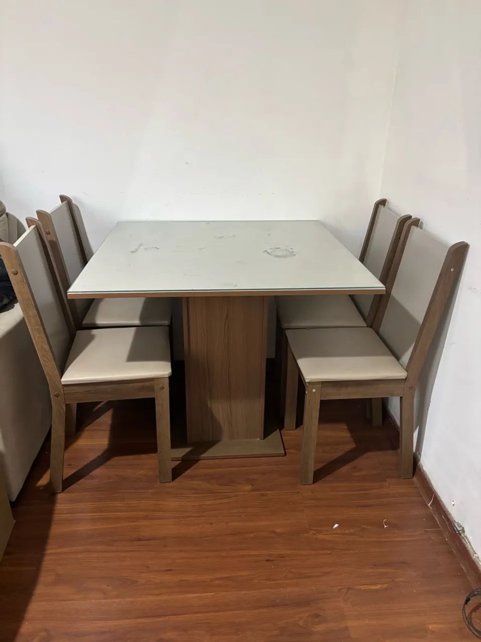 Mesa semi nova 4 cadeiras  - Foto 4