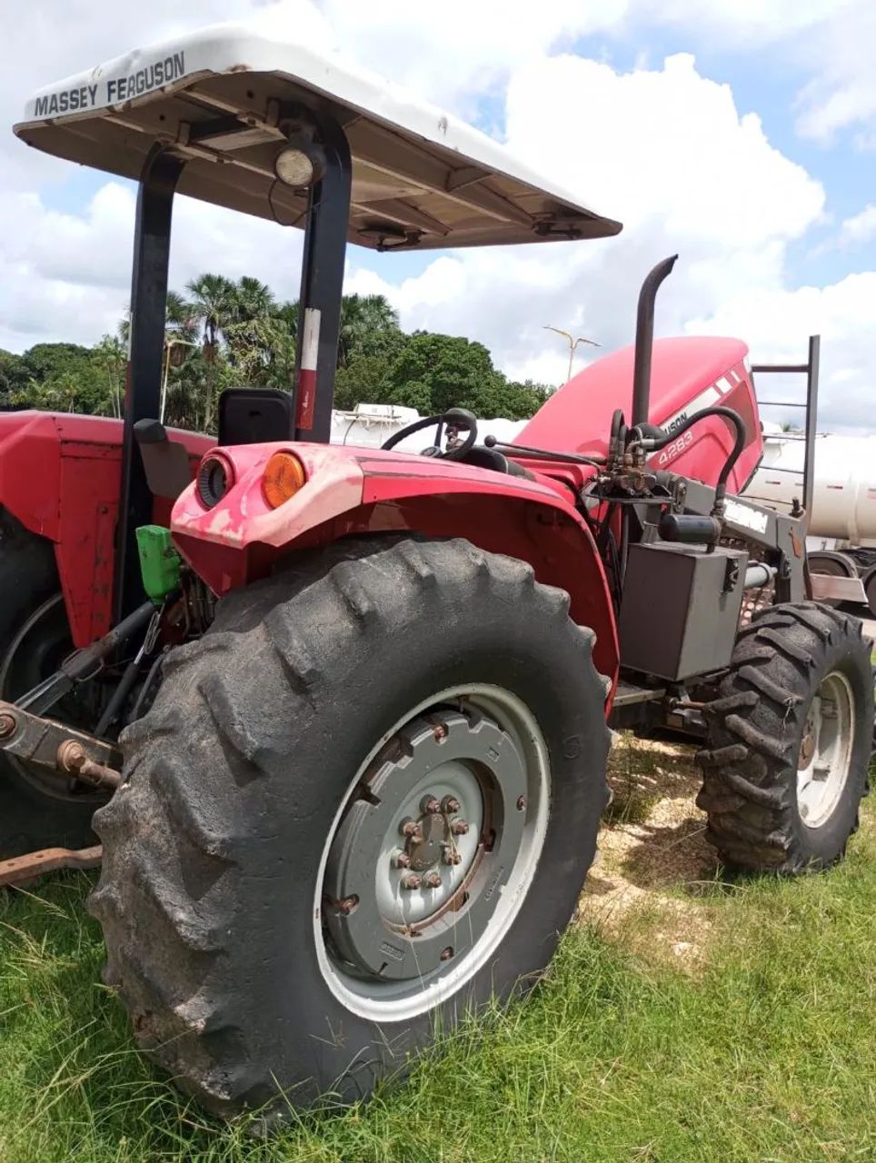 Trator Massey Ferguson 4283 - Foto 4