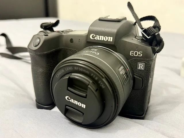 Canon R full frame + Canon 50mm 1.8 + acessórios - Câmeras e
