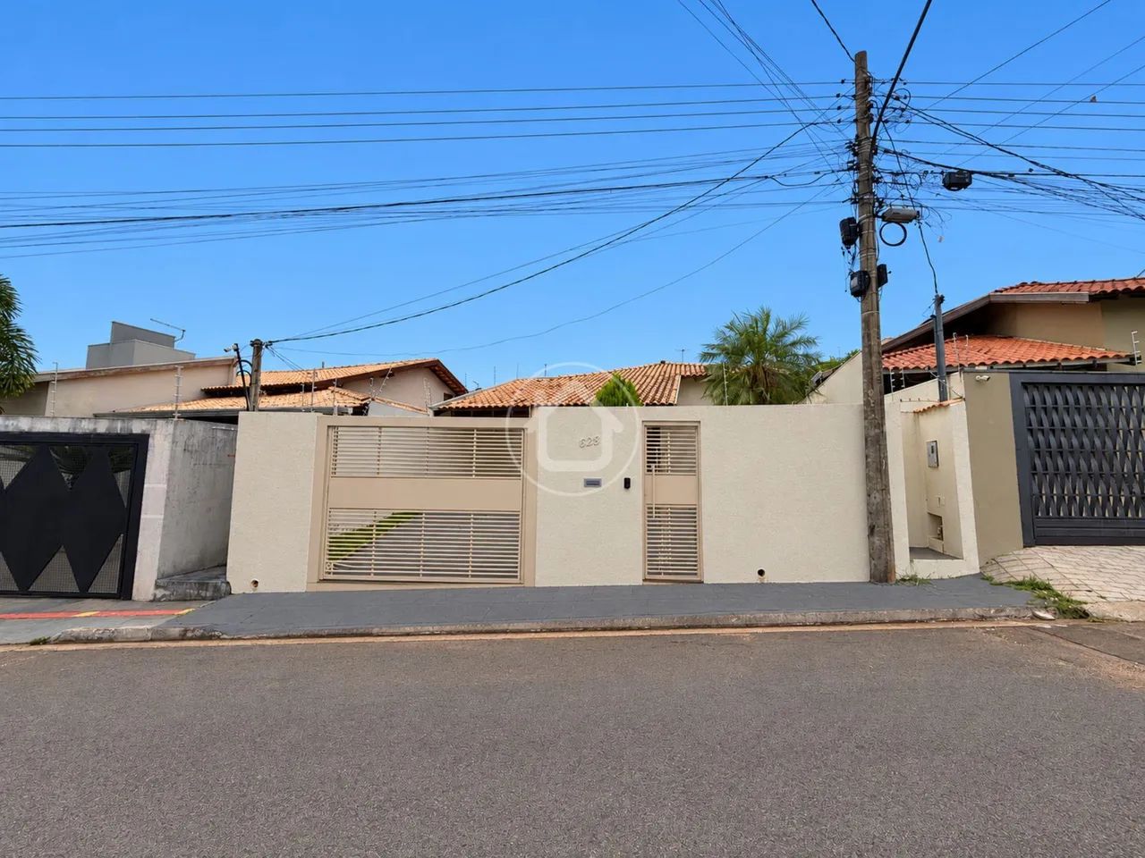 CASA 02 SUÍTE - MONTE CASTELO