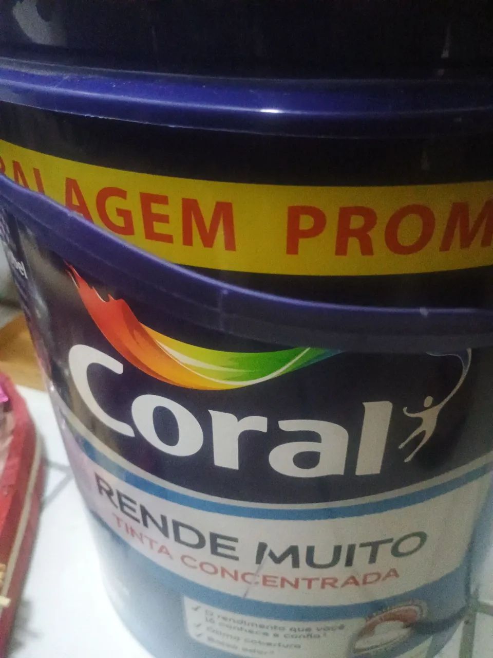 Tinta coral branca foi usado só um quinto da tinta , muito boa cobertura 