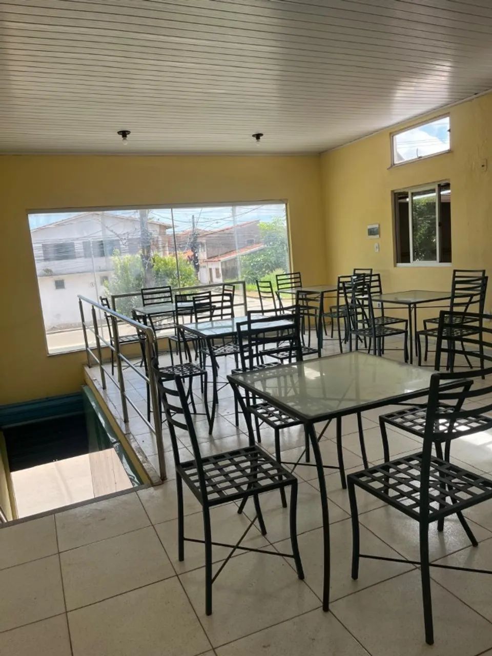 Ponto comercial mobiliado em avenida comercial