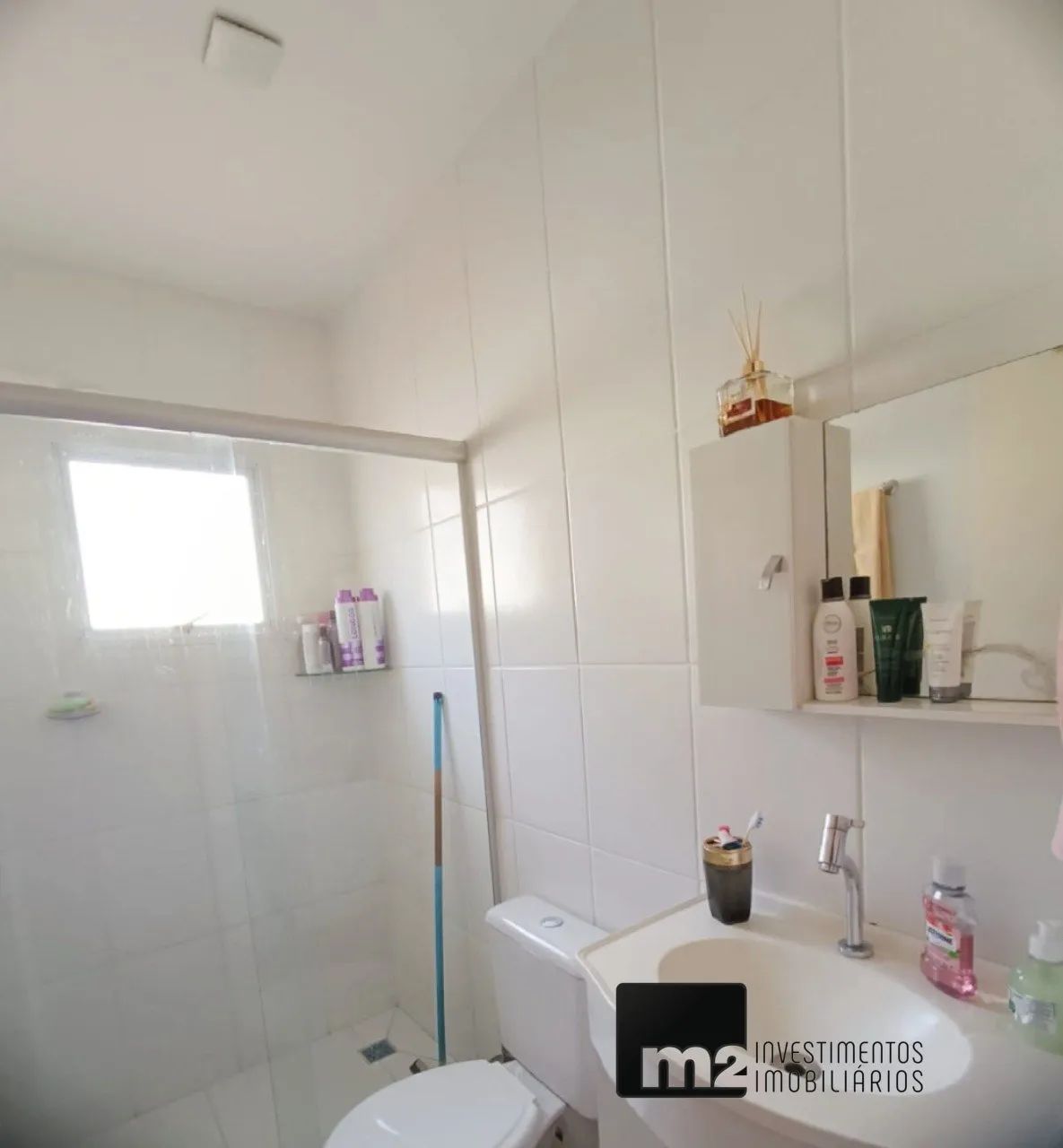 SOBRADO COM DOIS QUARTOS NO SETOR CENTRO OESTE - Foto 4