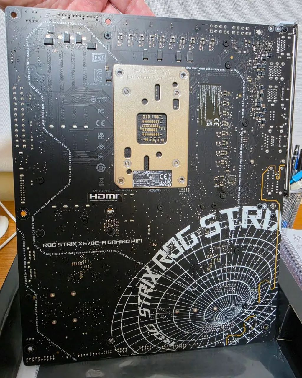 Kit upgrade gamer AMD Ryzen 9 7950X3D + Placa mãe Asus ROG Strix