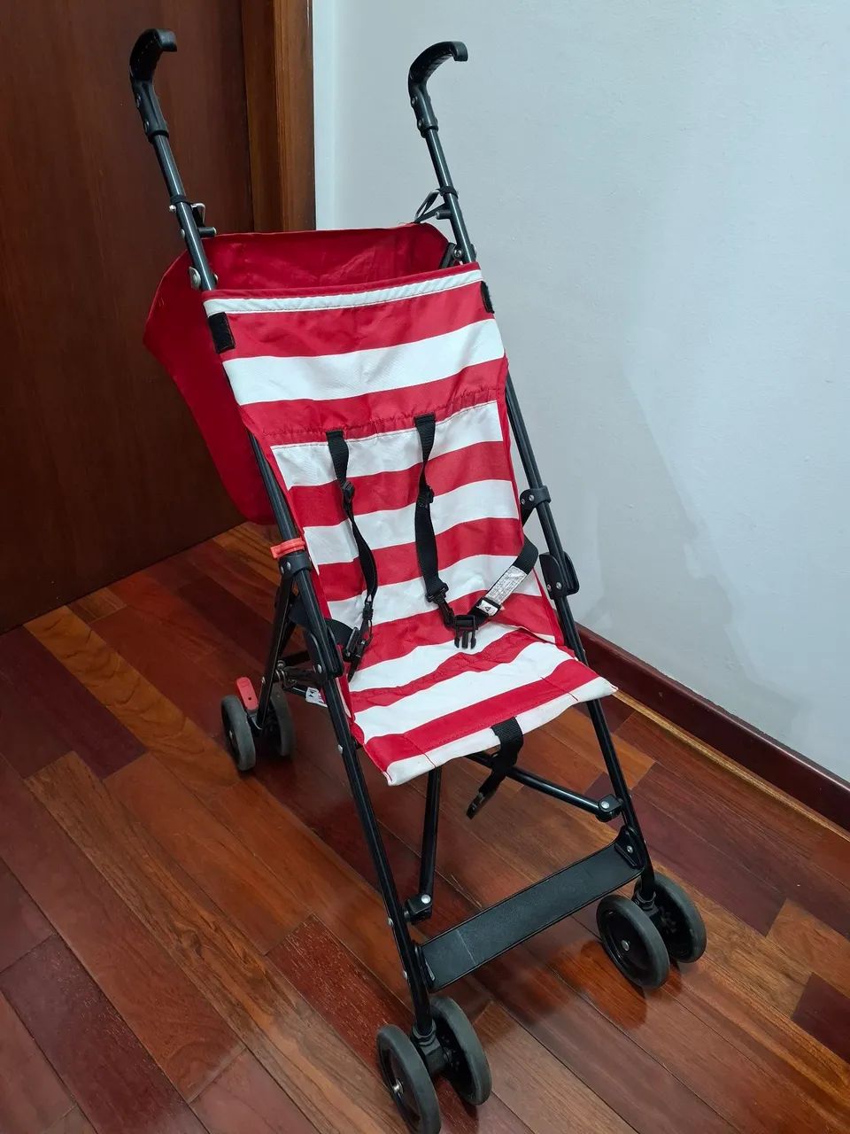 Carrinho de bebê modelo guarda-chuva  - Foto 4