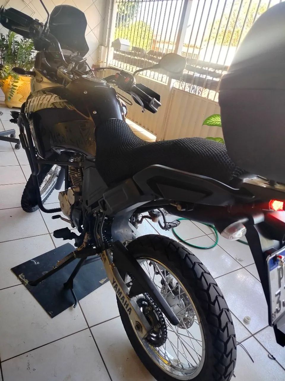 Ténéré 250 com baú. - Foto 4