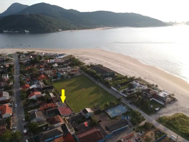 Casa em Guaratuba na praia de Caieiras