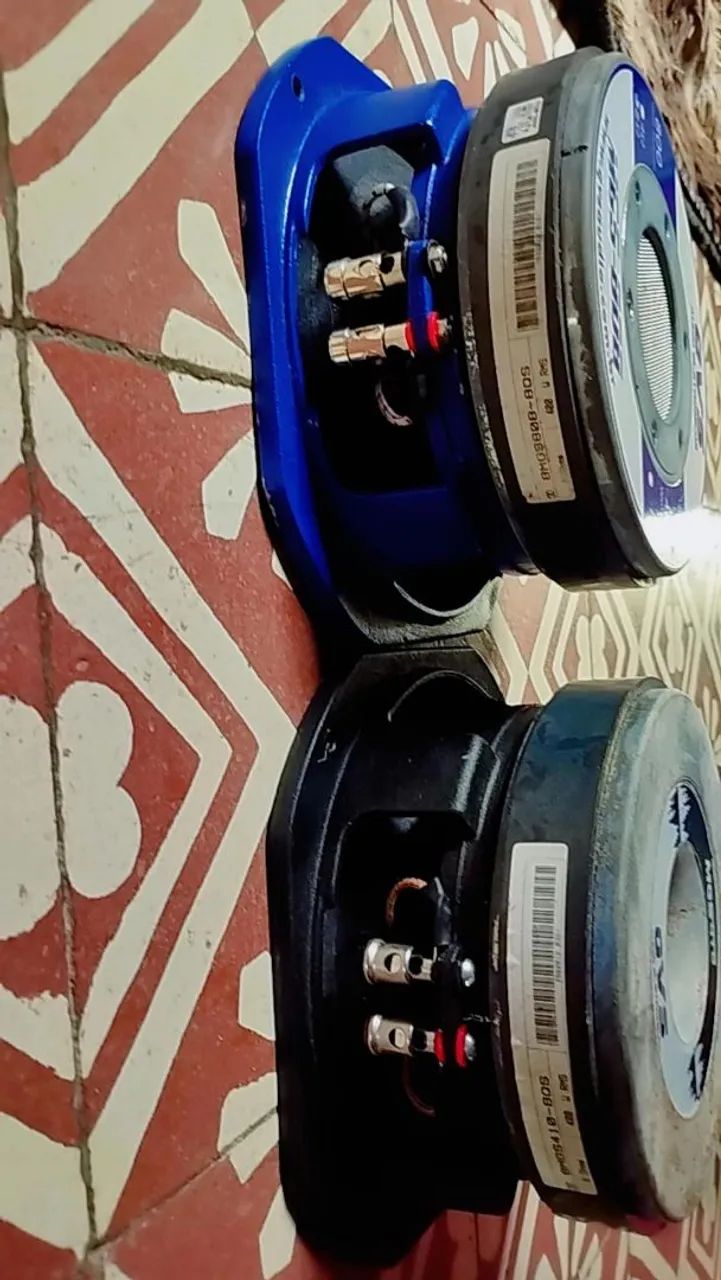 Auto falante qvs de 8  de 400 rms - Foto 3