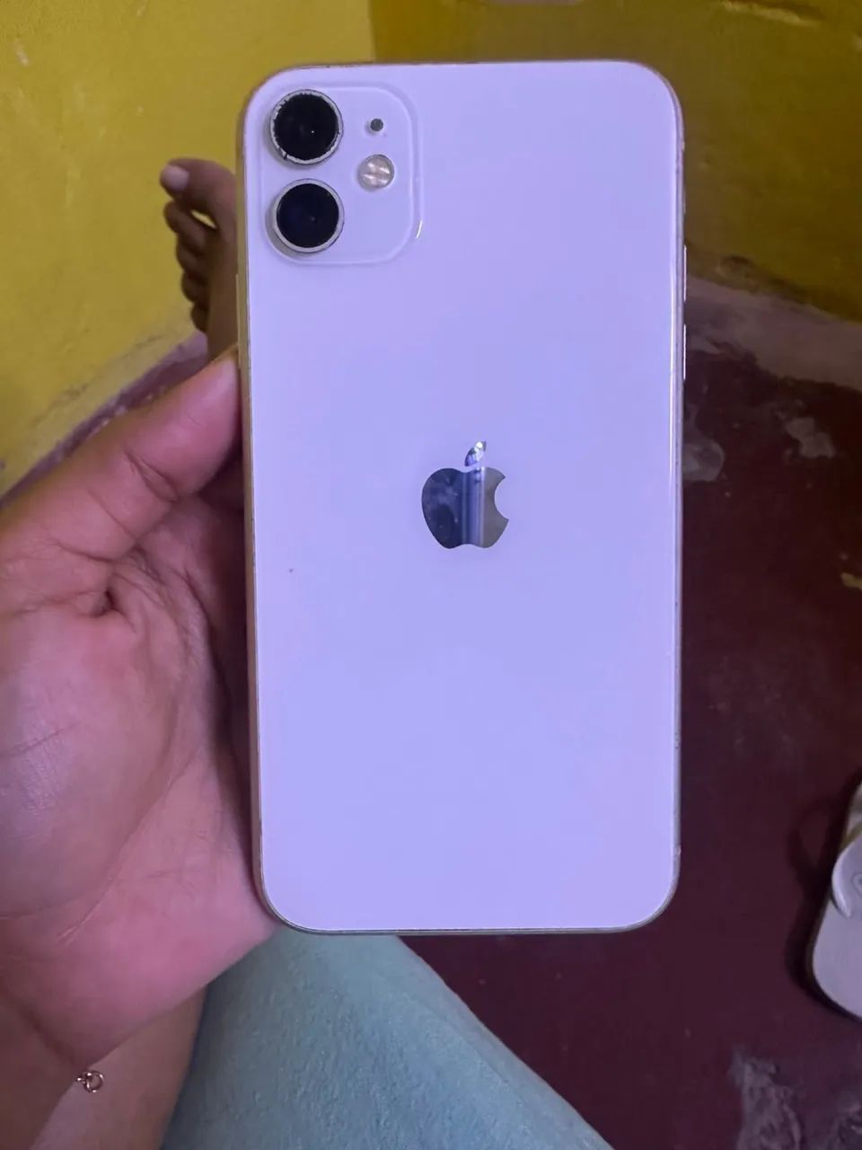 Vende-se ou troca um celular poco c75 256 e um iPhone 11 se for vender só o Android e 800 - Foto 5