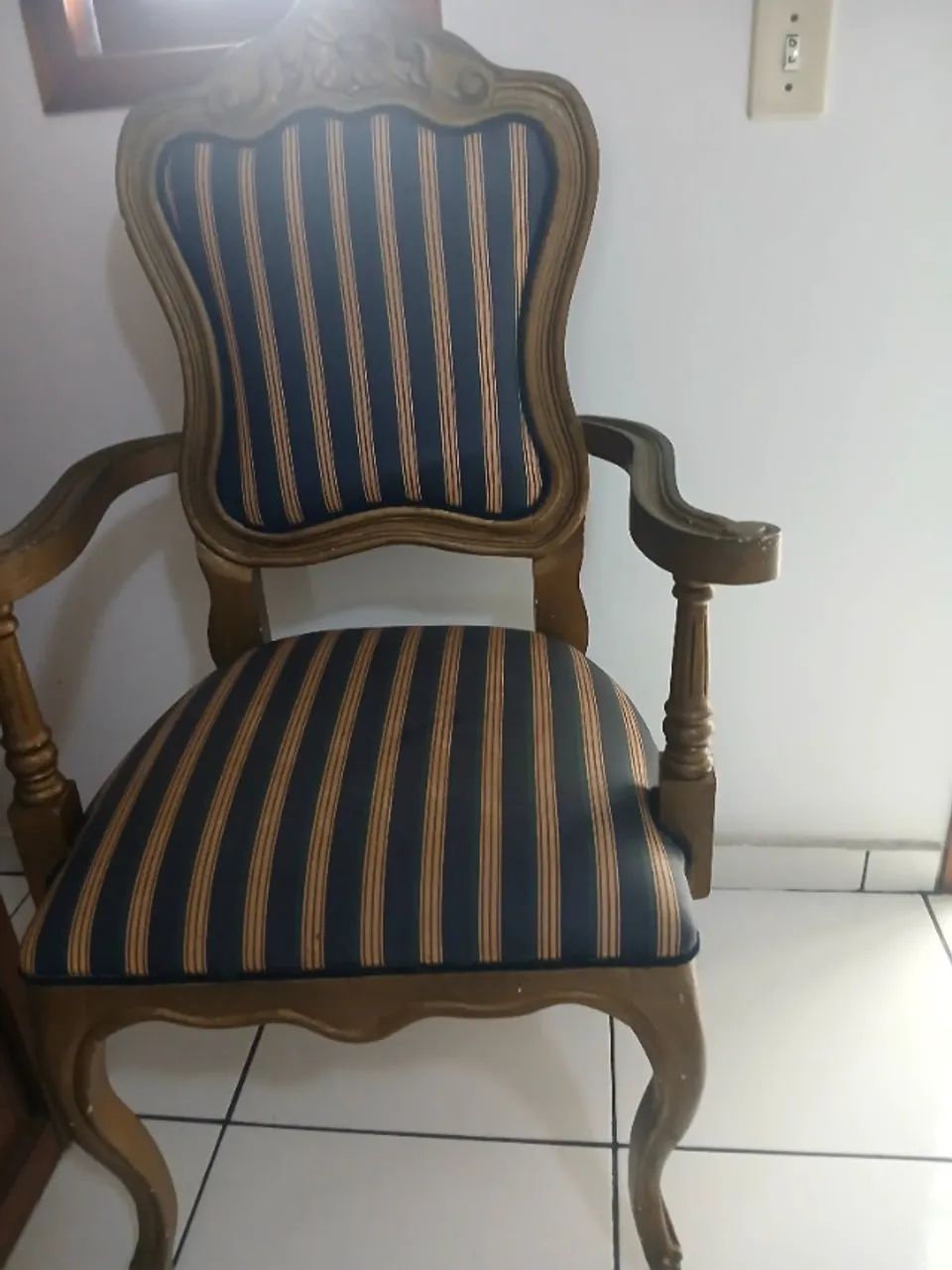 Cadeira  decorativa  - Foto 2