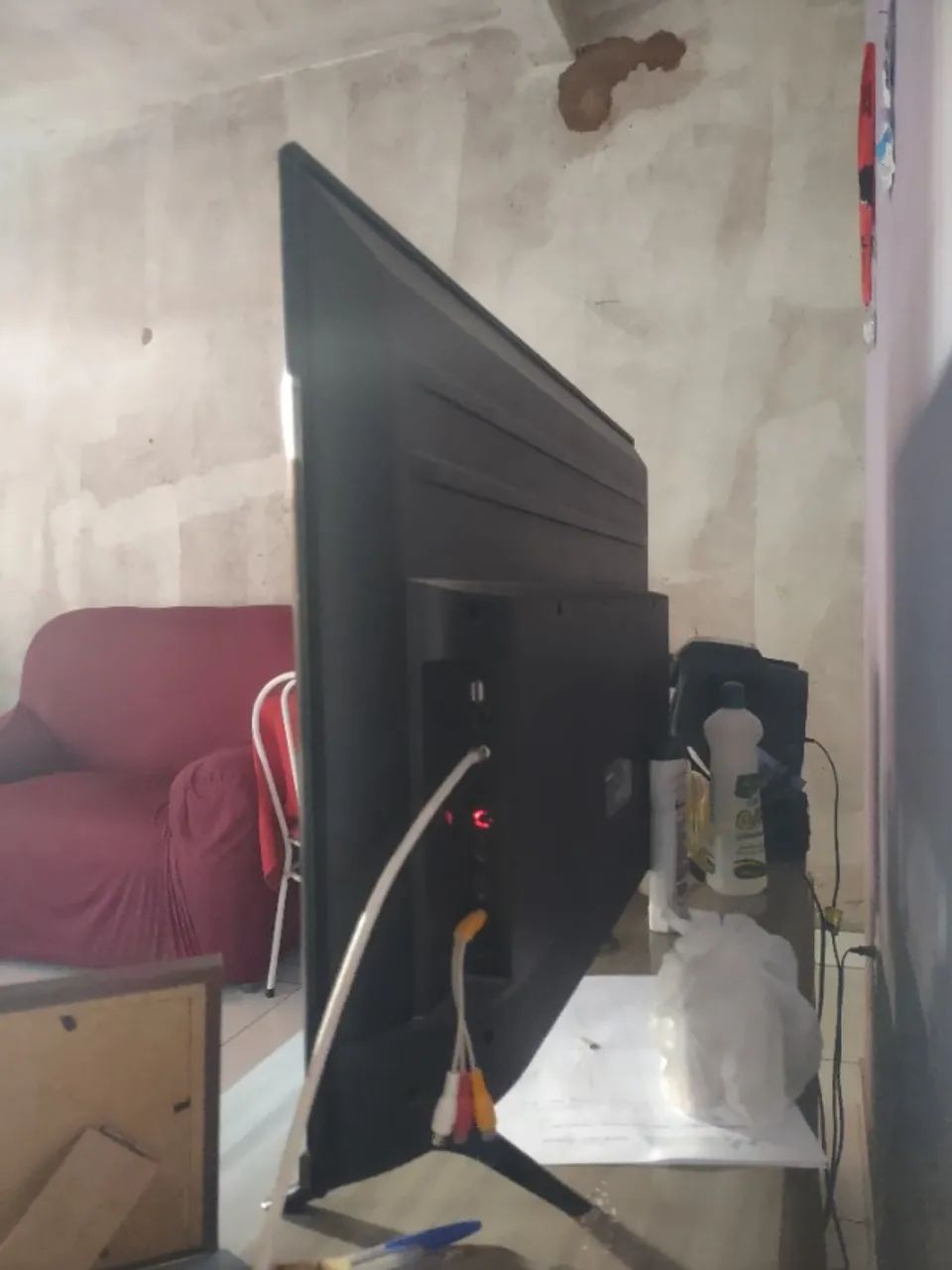 Vendo Smart TV 43° polegadas semi nova... - Foto 2