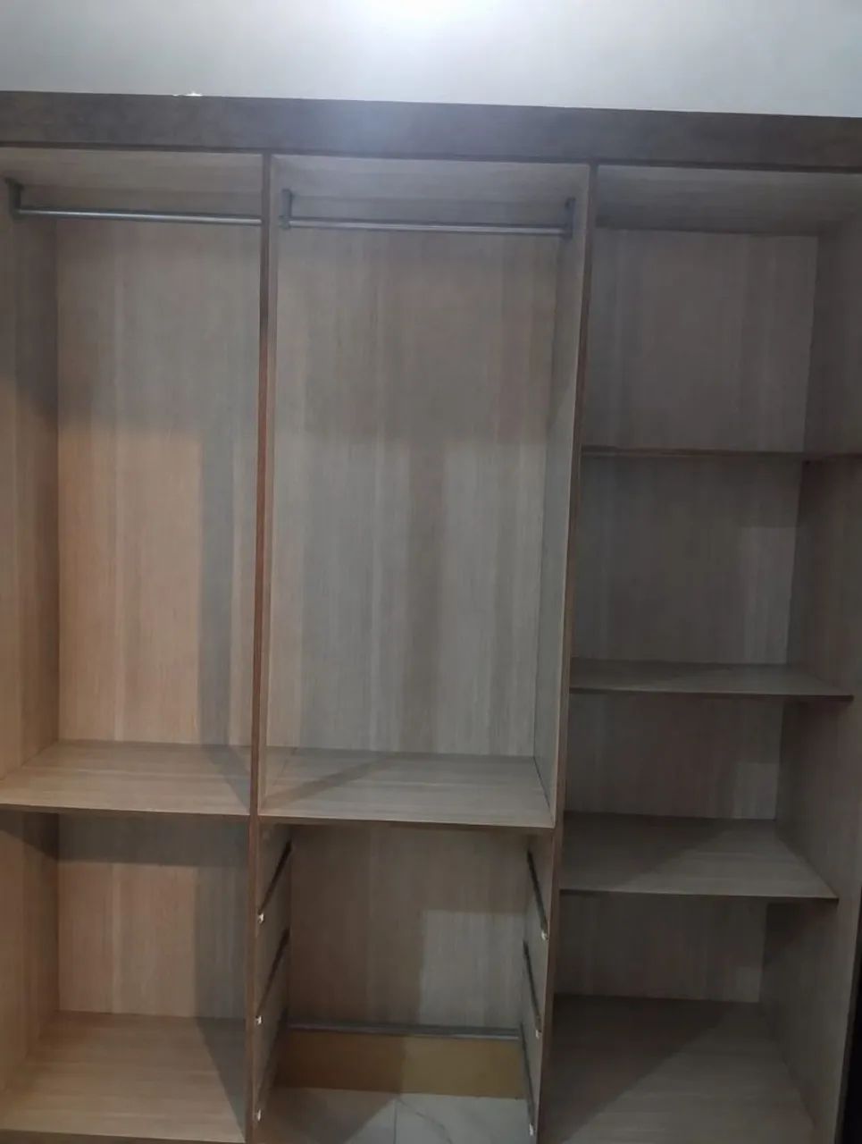Sofá retrátil e guarda roupa  - Foto 3