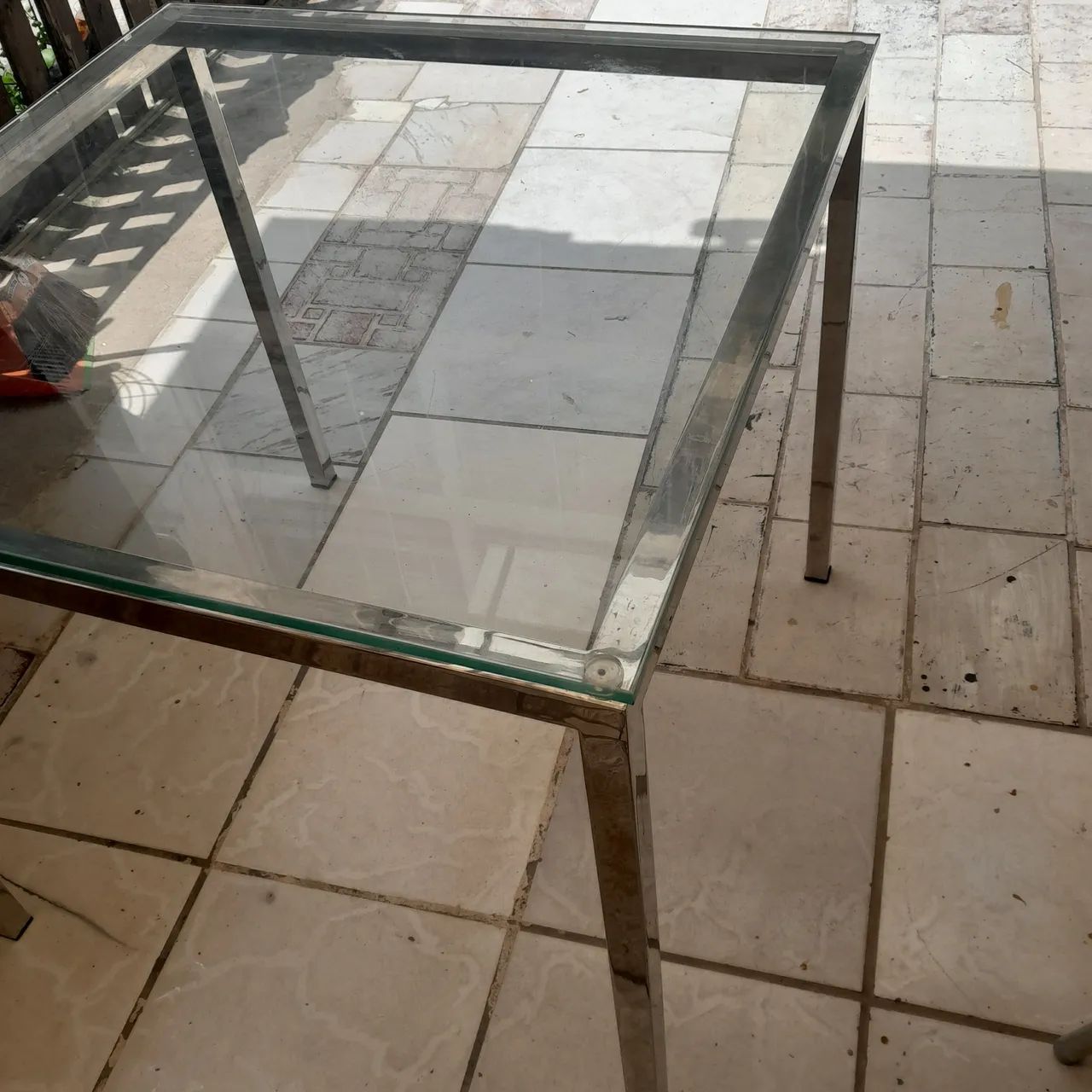 Mesa de jantar de aço 100%  - Foto 2