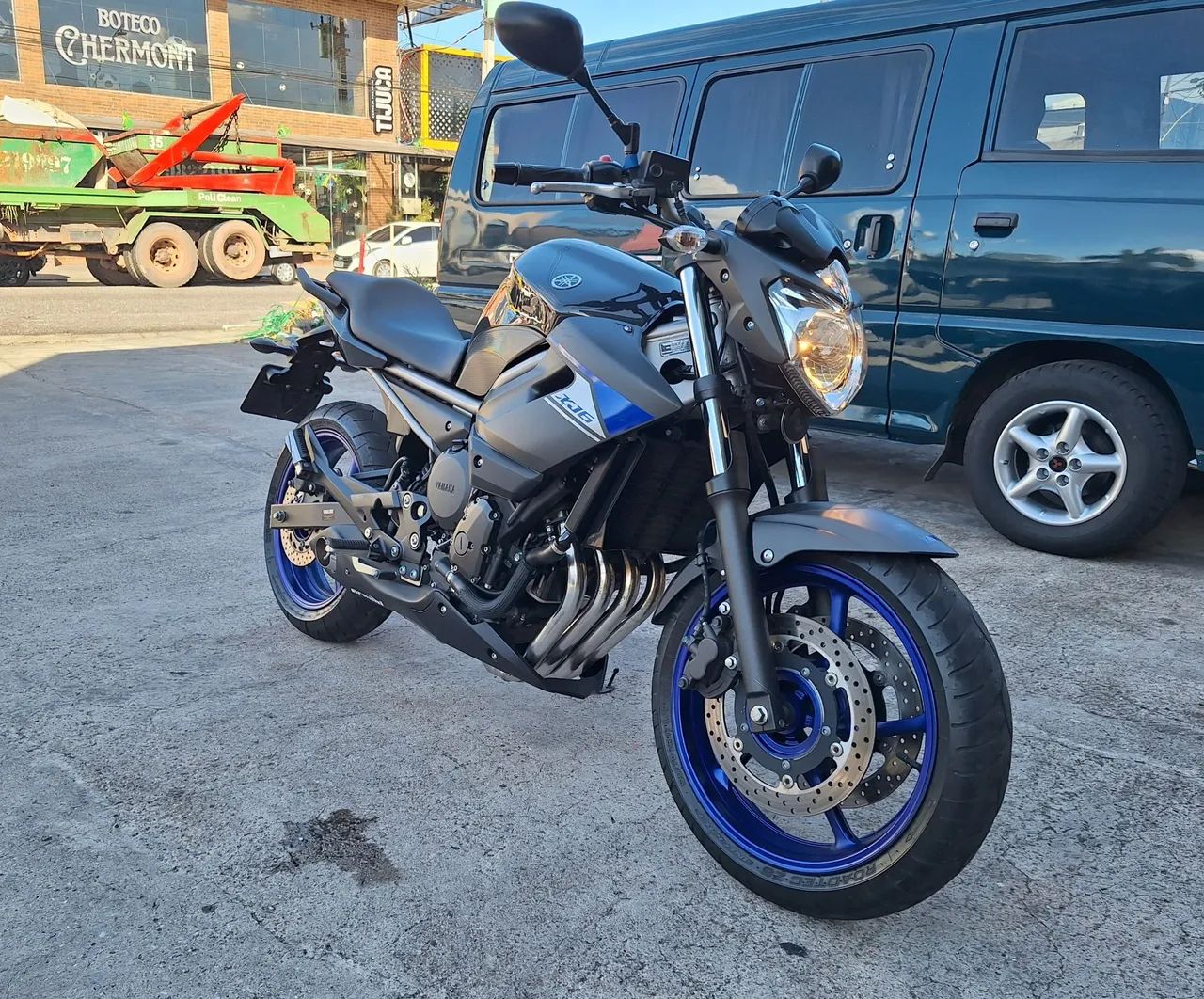 Yamaha xj6 