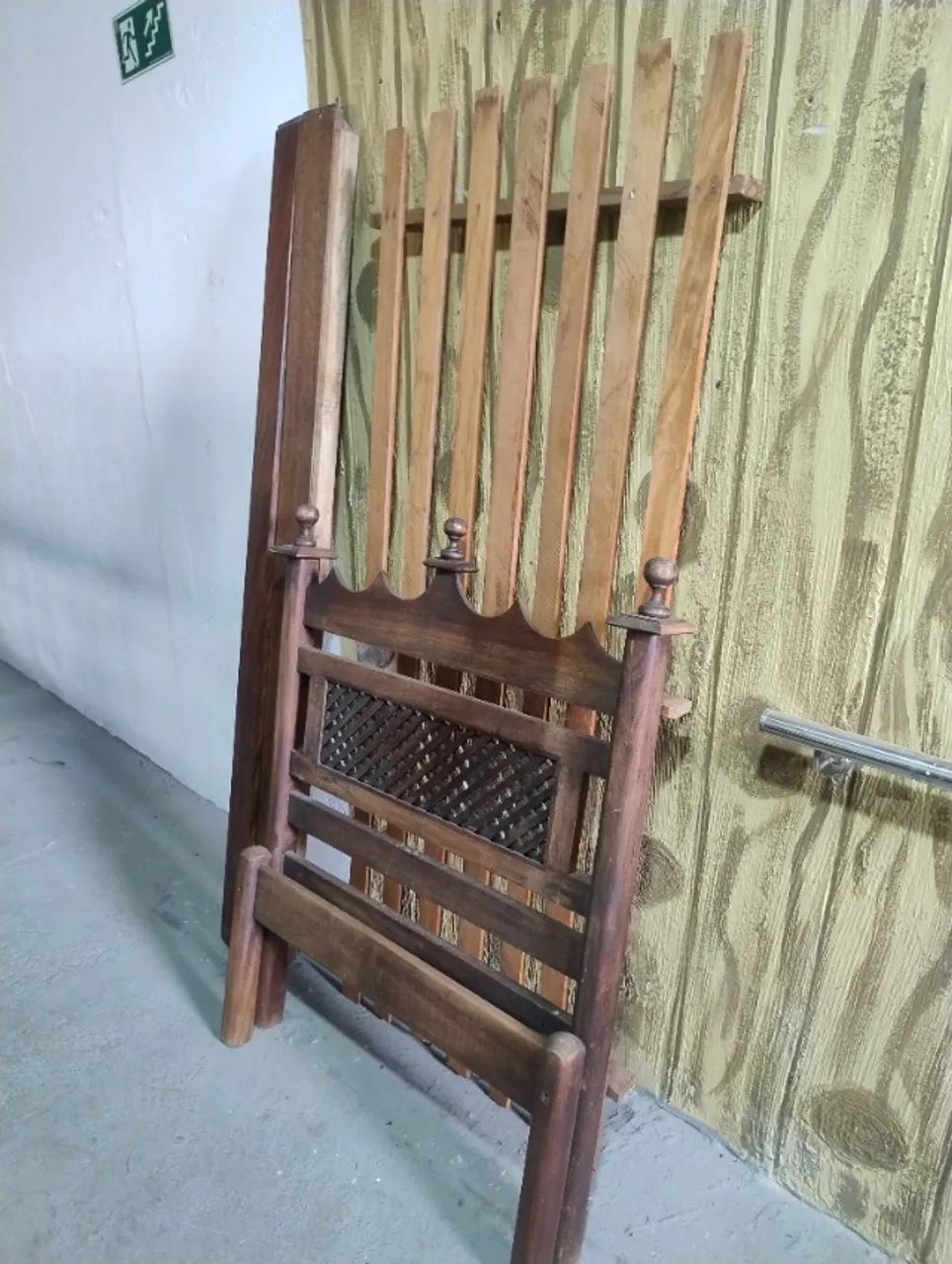 Cama de solteiro em madeira maciça - Foto 2