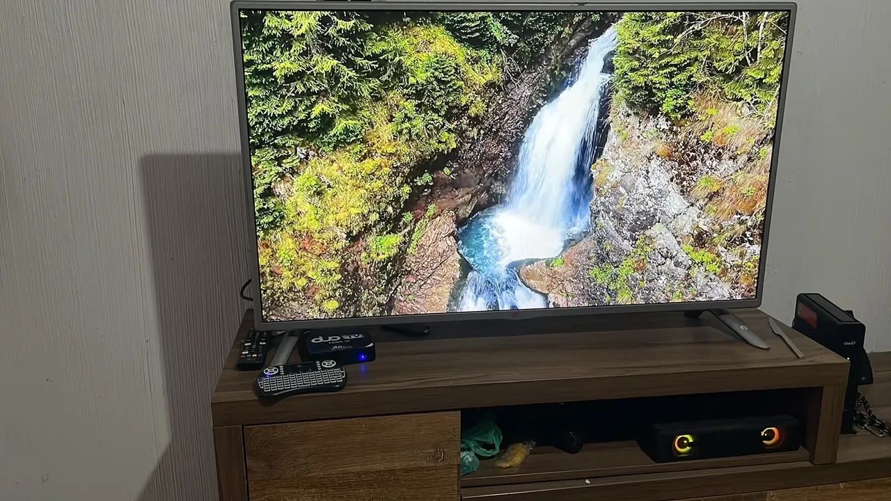 Tv 42 polegadas  - Foto 5