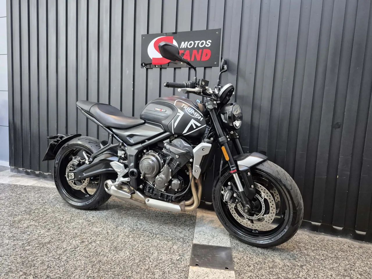 Triumph Trident 660 660 cc  - Foto 2