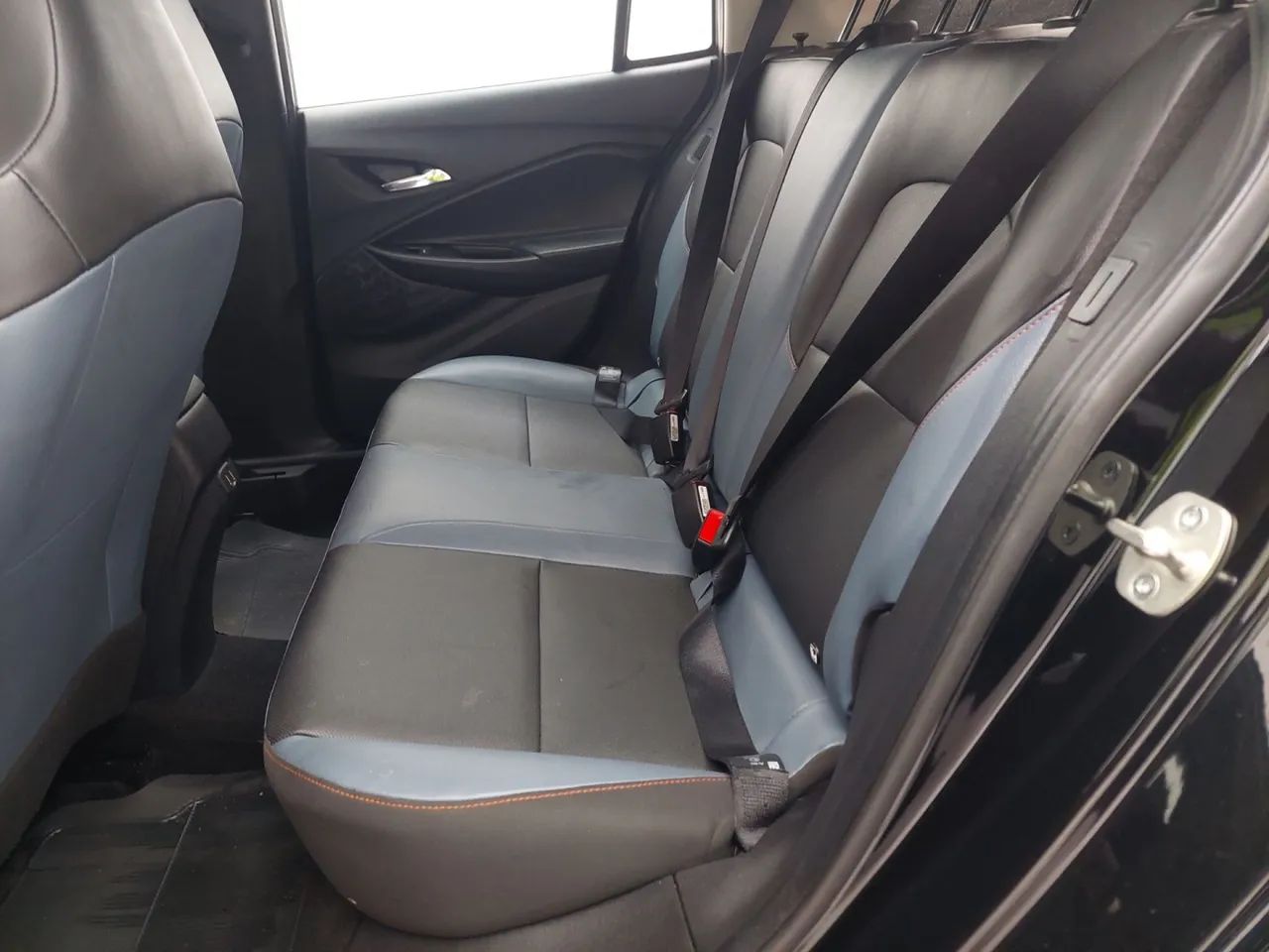 Chevrolet Onix Hatch Premier 1.0 12V TB Flex Aut. 4P, foto 18 de 18