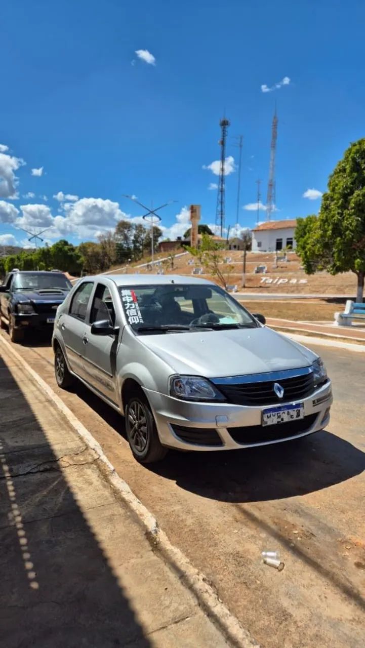 Renault Logan Authentique Hi-flex 1.0 16V 4P 2011