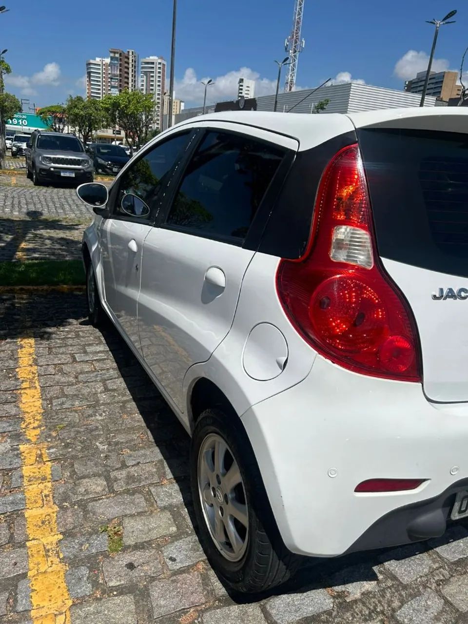 JAC J2 1.4 16V 5P Mec. 2014 - Foto 3