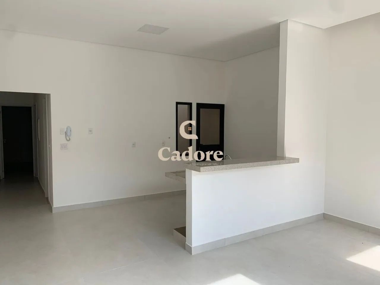 Casa nova no Santa Rosa, 2Q com suíte, área externa e alto padrão - Foto 3