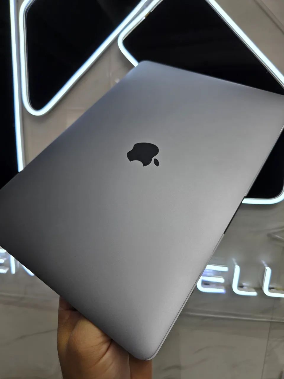MAC BOOK PRO CORE i5 8GB RAM SSD 256GB TELA DE RETINA 2017