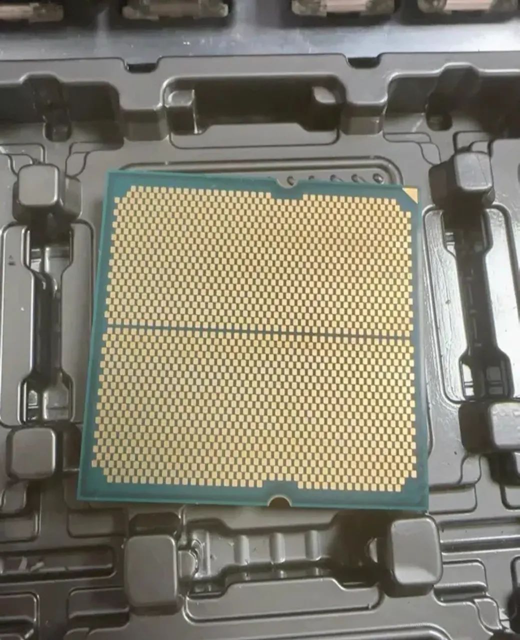 AMD Ryzen 5 7600