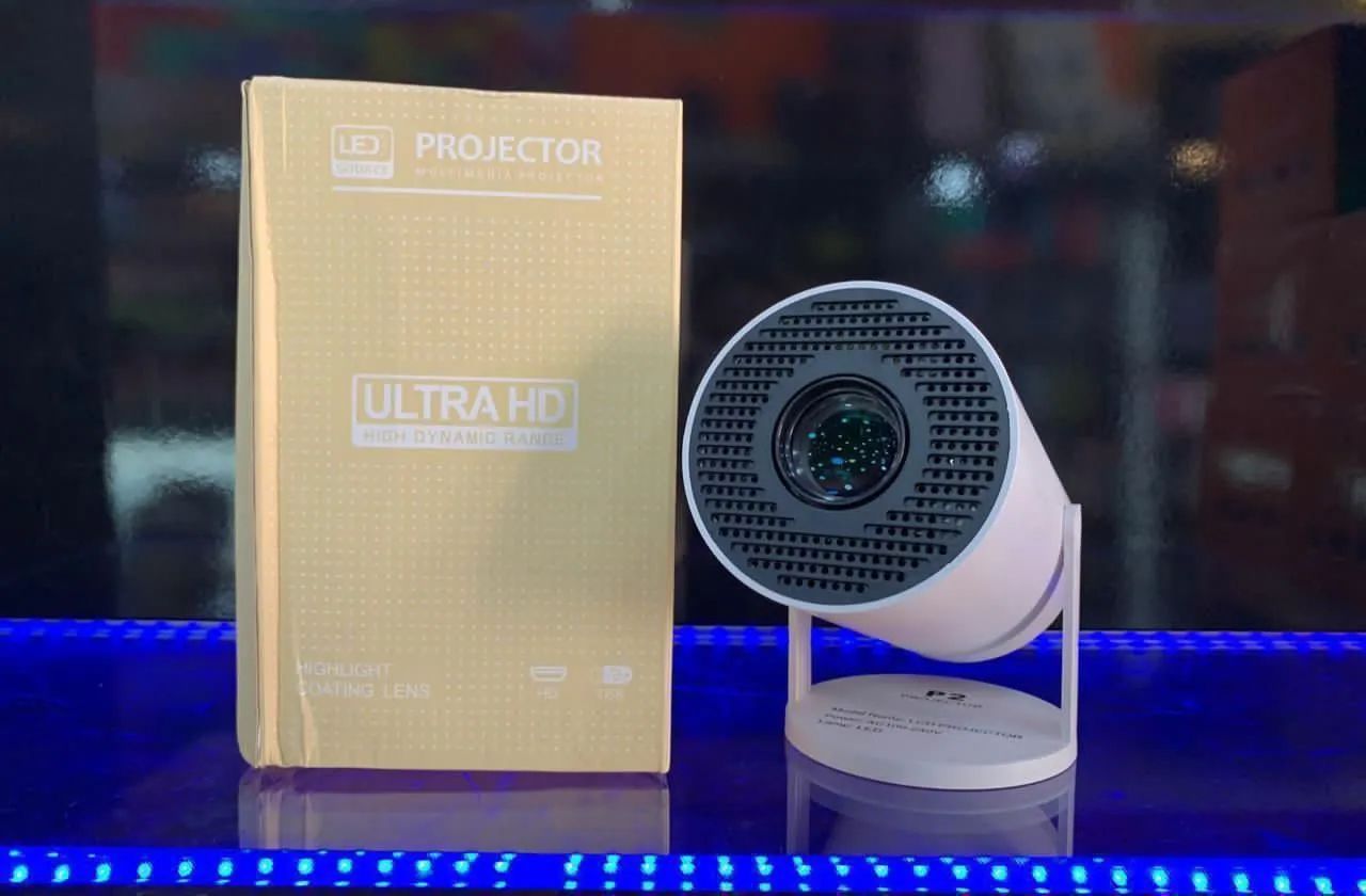Projetor HY300 4k- portátil (cinema em casa)