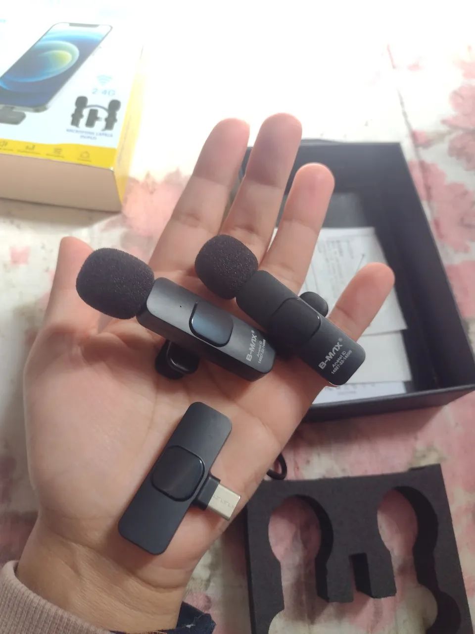 Microfone de Lapela Duplo Sem Fio B-MAX BM-221  - Foto 4