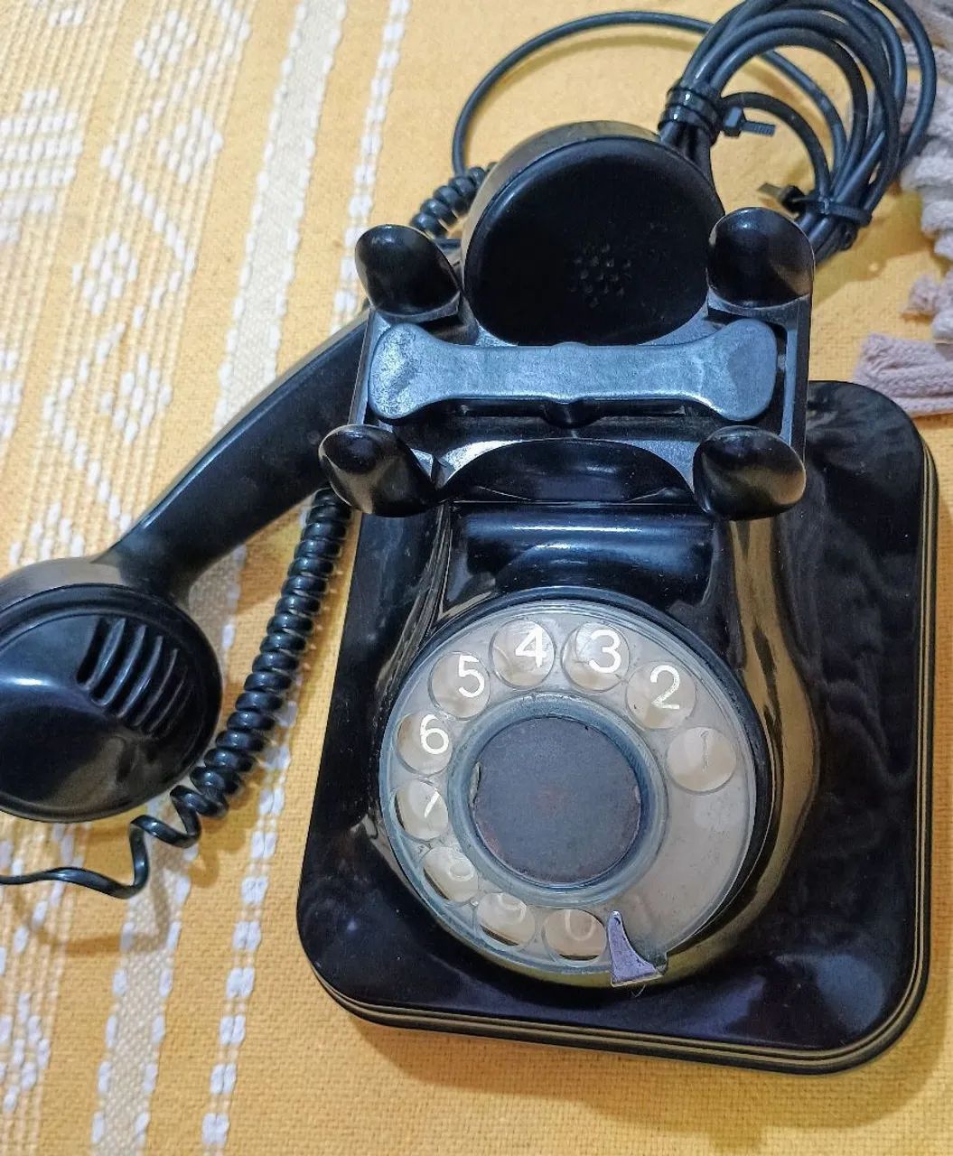 Telefone de mesa Bakelite preto década 50 - Foto 3