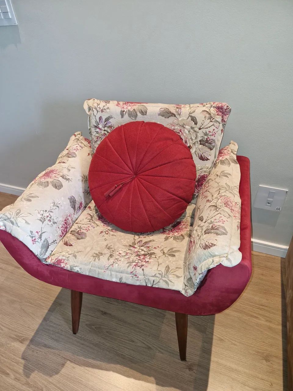 Cadeira - Poltrona Decorativa -Sala