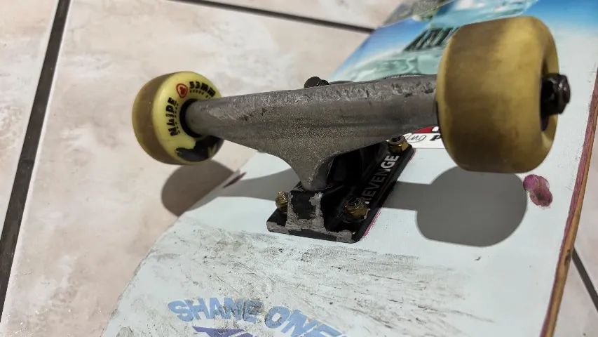 Skate Montado Shape April 8.25 - Esportes Sobre Rodas - Vera Cruz