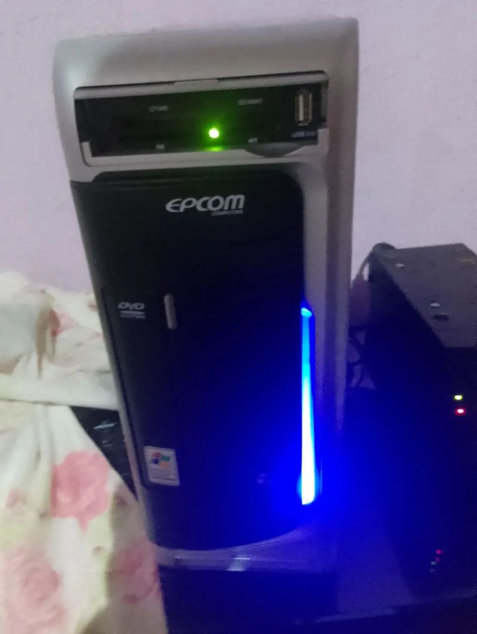 Computador completo a tela está com essas listas - Foto 3