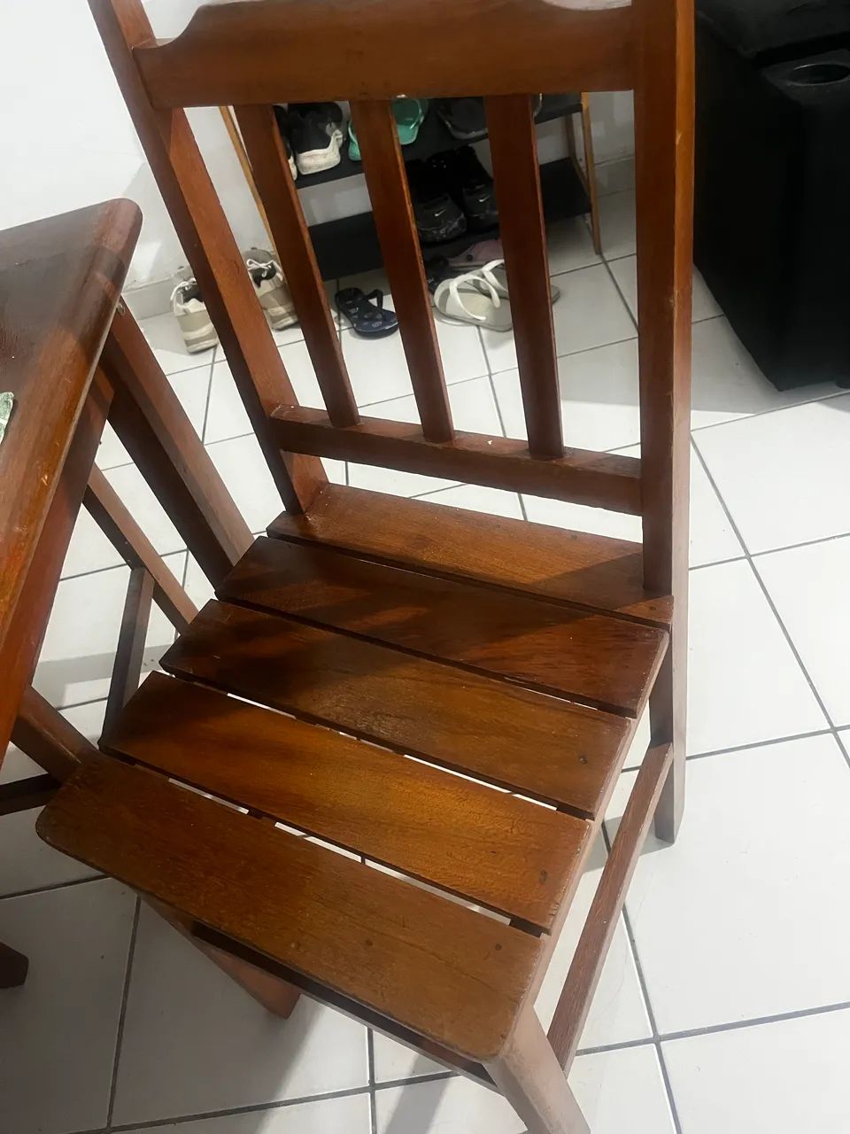 Mesa madeira com 4 cadeiras - Foto 4