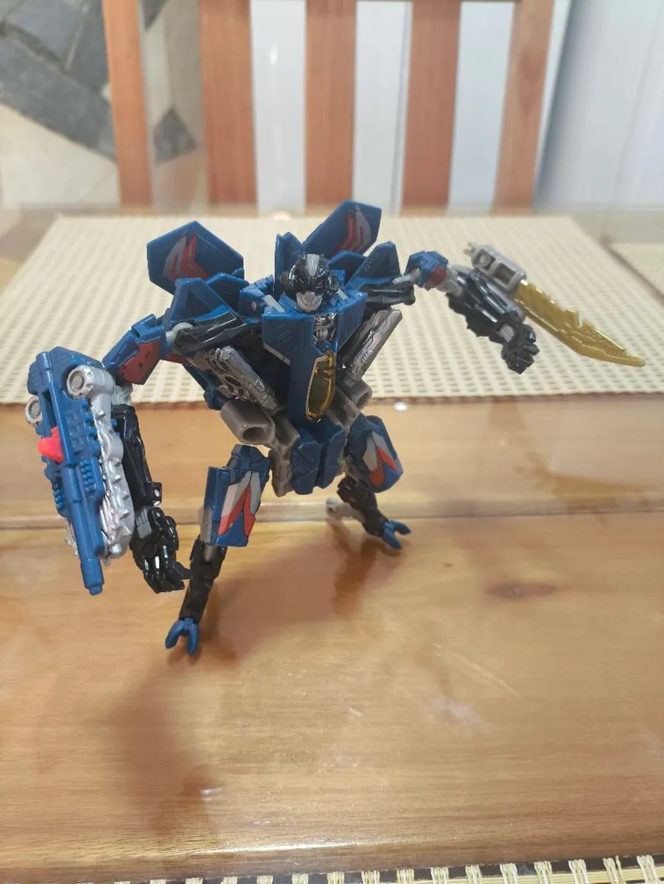 Transformers Dark Of The Moon Deluxe Class Thundercracker MechTech