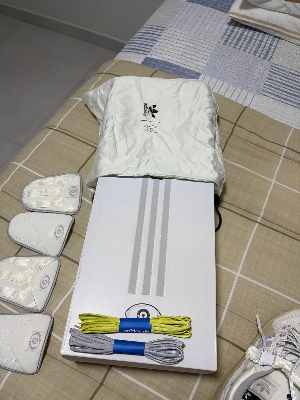 Tênis Bad Bunny Fórum low 43 - Foto 2