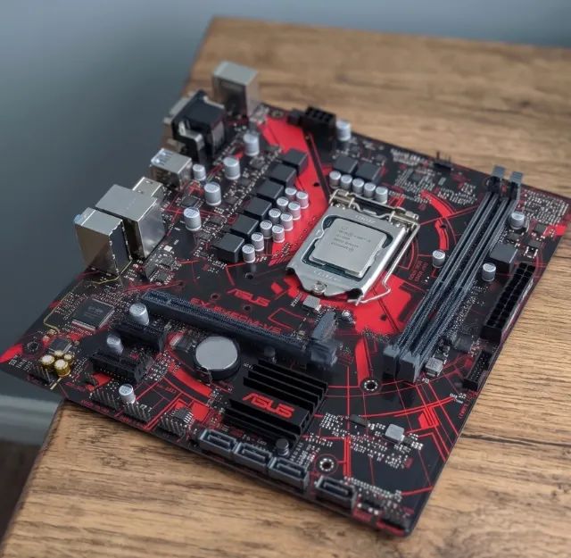 Kit Placa-Mãe Asus EX-B460M-V5 + Processador Core i3-10100 (10ª