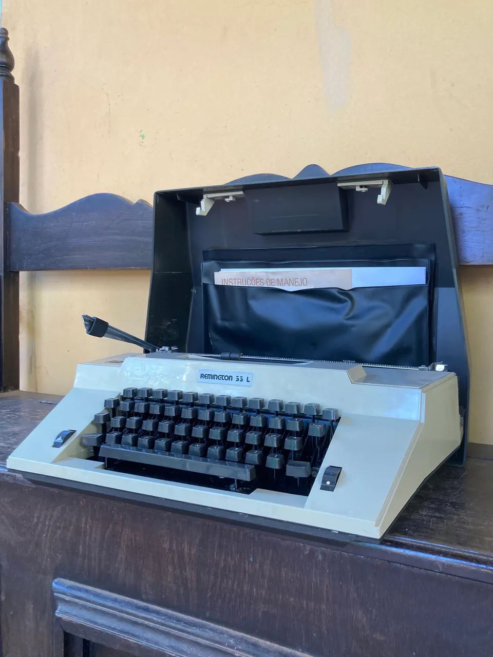 Máquina de Escrever Remington 33L em excelente estado e funcional - Foto 5