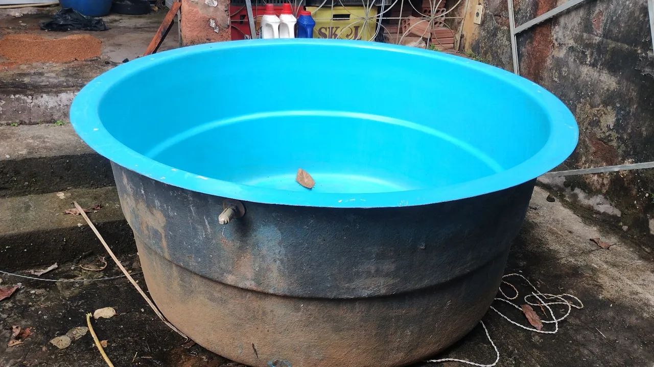 Vendo essa piscina 