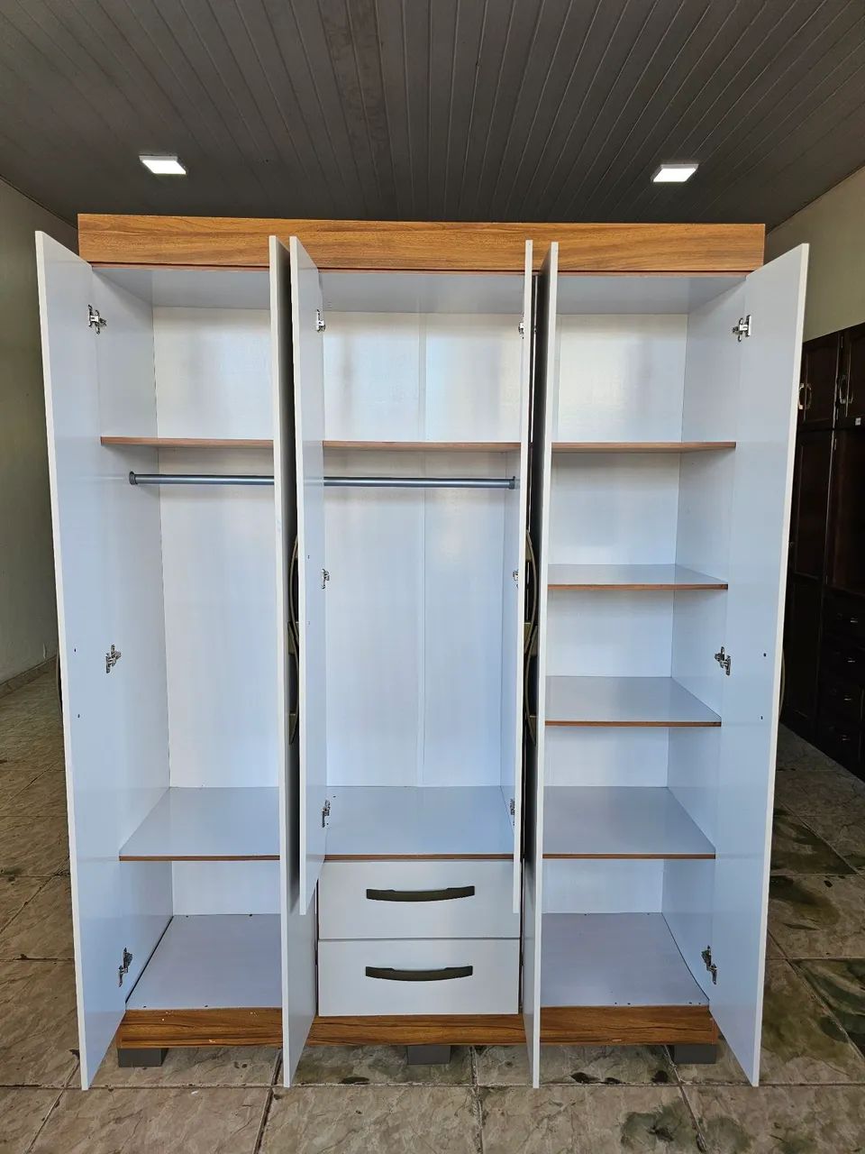 Guarda roupa conservado  - Foto 2