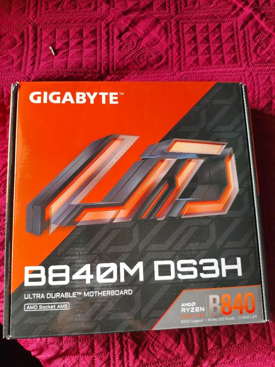 Placa mãe Gigabyte B840M DS3H