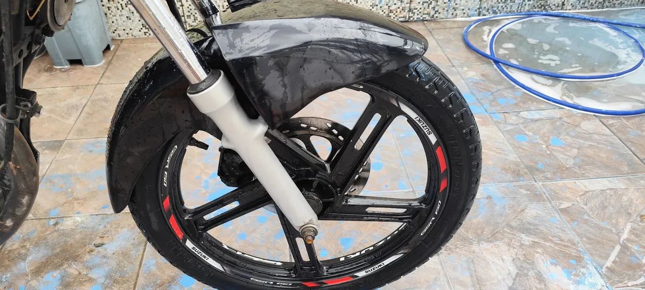 Suzuki gsr 150i - Foto 4
