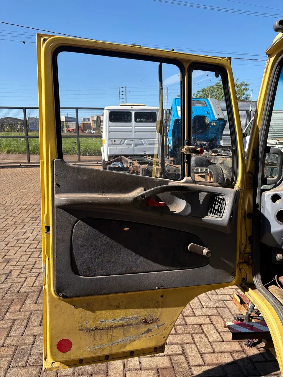 Cabine MB 1620 - Foto 4